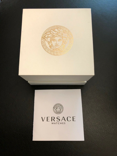 Pre-owned Versace $695  Women's V-circle Clans Edition Yellow Plaid Swiss Watch Ve8100118