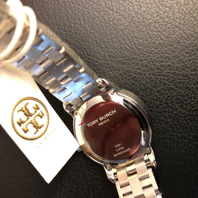 TORY BURCH Pre-owned $495  Women's Silver 28mm Polished Stainless Steel Swiss Watch Trb1010