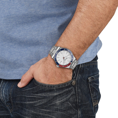 Pre-owned Ferragamo $1095 Salvatore  Men's Blue/red Bezel 43mm Swiss Made Watch Sfyk00520