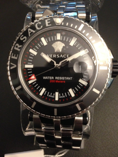 Pre-owned Versace $2095  Men's V-race Diver Black 46mm Dial 200 Meter Swiss Watch Veak00318