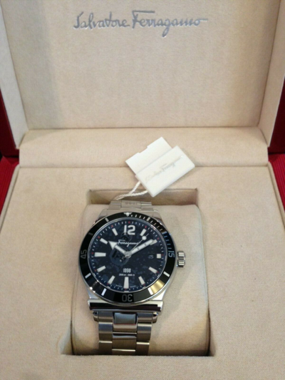 Pre-owned Ferragamo $1495 Salvatore  Men's Black 43mm Dial 200m Swiss Made Watch Ff3130014