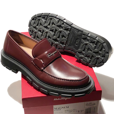 Pre-owned Ferragamo Magnum Brown 10 Ee Chunky Leather Welted Loafers Burgundy Slip-on In Red