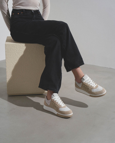 Givenchy G4 Low Top Sneaker In Beigewhite