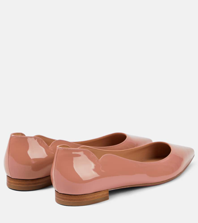 Shop Christian Louboutin Hot Chickita Patent Leather Ballet Flats In Beige