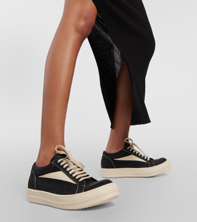 Rick Owens Women Black Low Top Sneakers With Contrasting Stitching In Leather Woman In Black