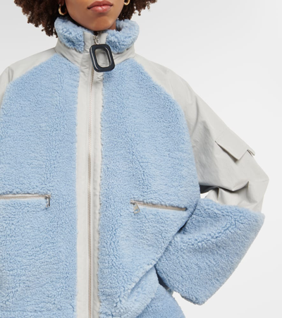 Shop Jw Anderson Colorblocked Fleece-trimmed Jacket In Blue