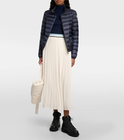 褶裥中长半身裙