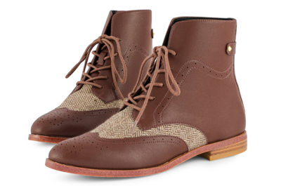 Melyann Mayet Boots In Brown Herringbone In Multi