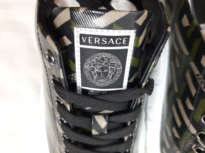 Pre-owned Versace Greca Low Top Sneakers Men's Khaki Size Us 9 Eu 42 Leather Shoes In Green