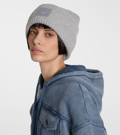 Acne Studios Pansy Ribbed-knit Wool Beanie In Grey