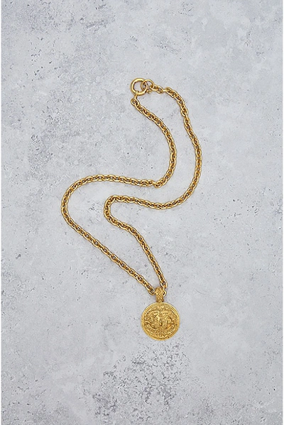 Pre-owned Chanel Coco Mark Pendant Necklace In Gold