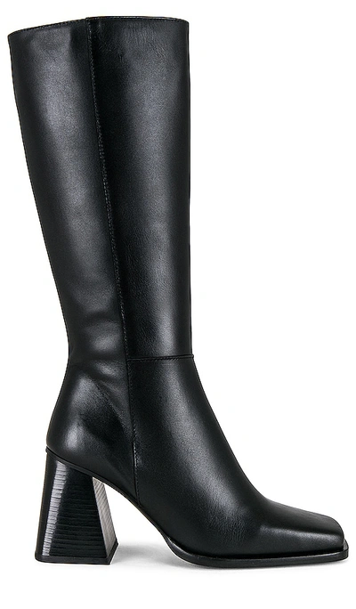 Shop Feners Le Midnight Boot In É»‘è‰²