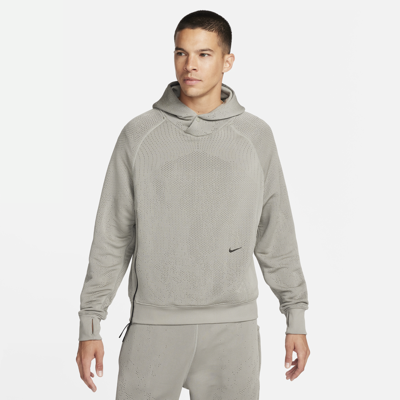 Shop Nike Men's Therma-fit Adv A.p.s. Hooded Versatile Top In Grey