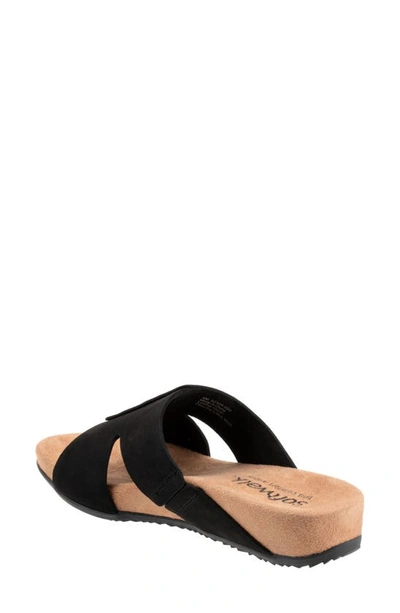 Softwalk Beverly Sandal In Black Nubuck