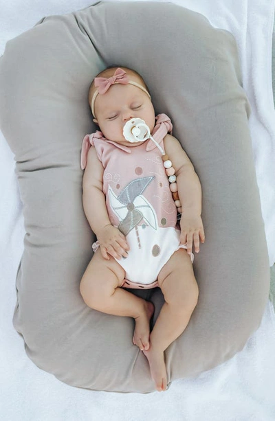 L'ovedbaby Pinwheel Appliqué Sleeveless Organic Cotton Bodysuit In Pinwheel