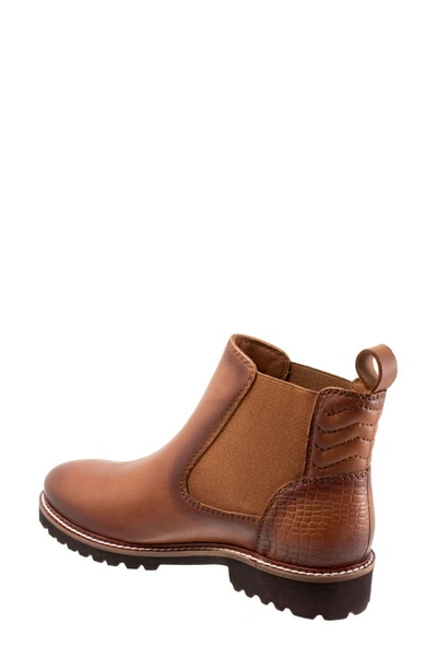 Shop Softwalk Indy Chelsea Boot In Luggage
