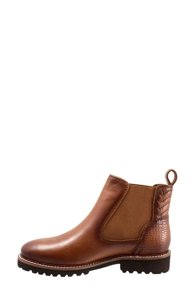 Shop Softwalk Indy Chelsea Boot In Luggage