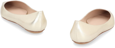 Stuart Weitzman Emilia Mini Flat In Gold
