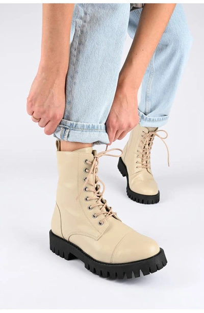 Journee Collection Aaley Bootie In Bone
