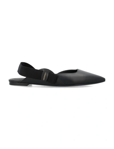 Shop Ferragamo Vania Flat Sandals In Black