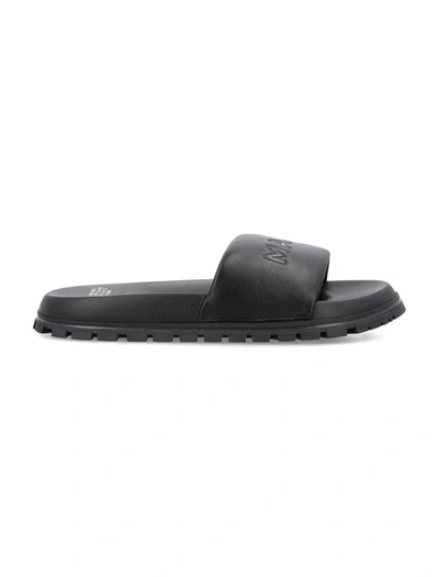 Shop Marc Jacobs The Leather Slide In Black