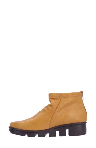 L'amour Des Pieds Hesper Bootie In Lioness