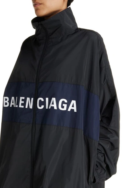 Shop Balenciaga Logo Zip-up Oversize Jacket In Black