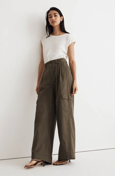 Shop Madewell The Harlow (re)generative Chino Wide Leg Cargo Pants In Capers