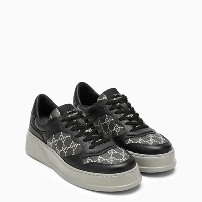 Shop Gucci Low Black And Grey Gg Supreme Fabric Trainer Men