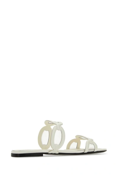 Shop Valentino Garavani Woman Ivory Pvc  Garavani Chain 1967 Slippers In White
