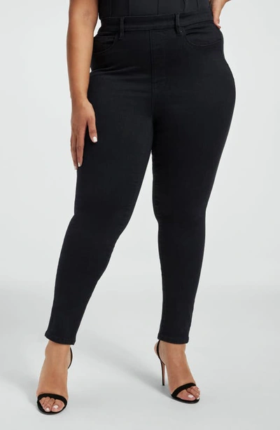 Shop Good American Pull-on Skinny Jeans In Black001