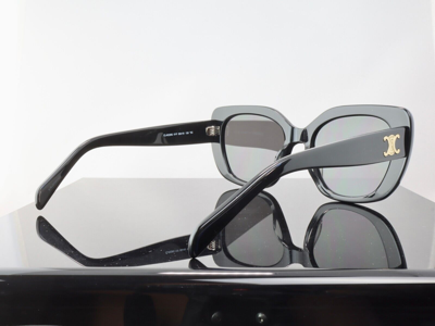 Pre-owned Celine Cl40226u 01f Black / Grey Lens Square Oversized Sunglasses 100% Uv In Gray