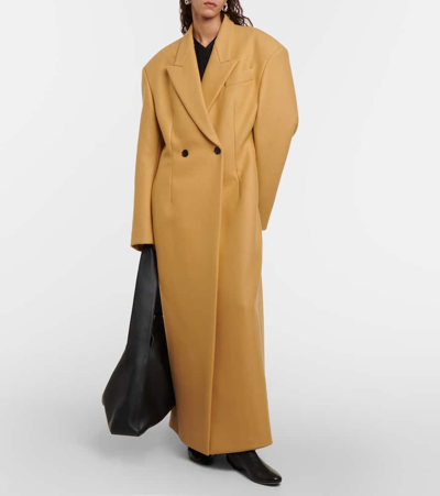 Shop Khaite Conor Wool-blend Coat In Neutrals