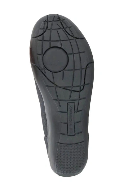 Ros Hommerson Clever Womens Stretch Slip On Flats In Black Fabric
