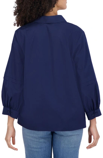 Foxcroft Frankie Popover Shirt In Navy In Navy