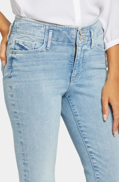 Nydj Chloe Hollywood Frayed Capri Jeans In Promise