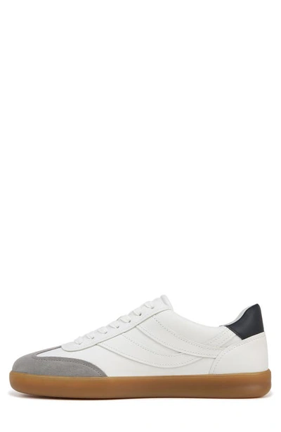 Shop Vince Oasis Sneaker In Chalkwhite