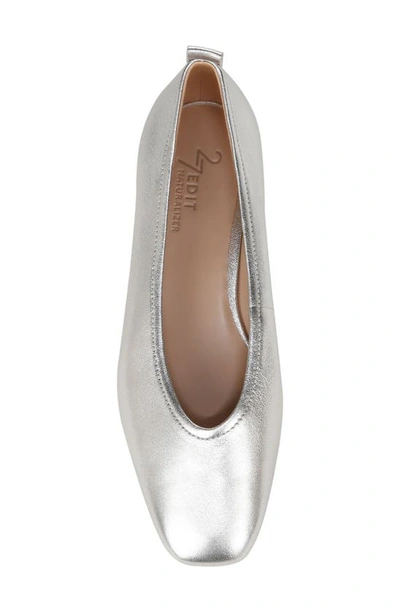 27 Edit Naturalizer Carla Flat In Silver Leather