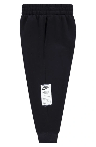 Shop Nike Kids' Club Specialty Fleece Sweatpants In Black