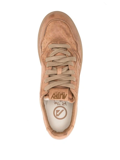 Shop Autry Medalist Low Sneakers In Tobacco