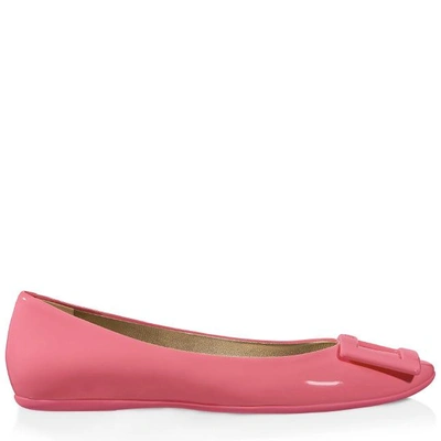 Shop Roger Vivier Gommette Ballerinas In Patent Leather In Pink