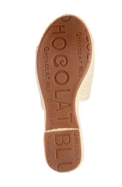 Chocolat Blu Raffia Platform Slide Sandal In Cream Raffia