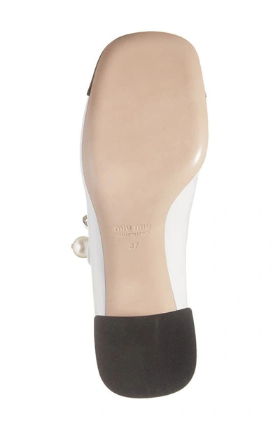 Miu Miu Chain Strap Mary Jane Pump In White/ Black