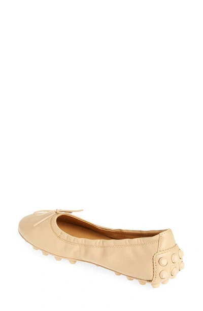 Shop Tod's Gommini Bow Ballet Flat In Altraversione