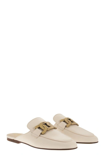 Shop Tod's Leather Sabot In Cream