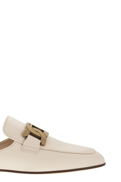 Shop Tod's Leather Sabot In Cream