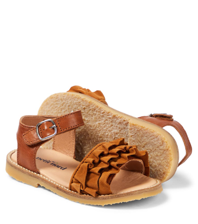 Petit Nord Ruffles Leather Sandals In Brown