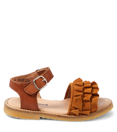 Petit Nord Ruffles Leather Sandals In Brown