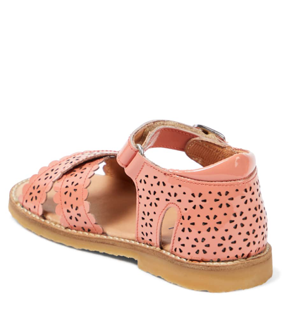 Petit Nord Crossover Scallop Flower Leather Sandals In Orange
