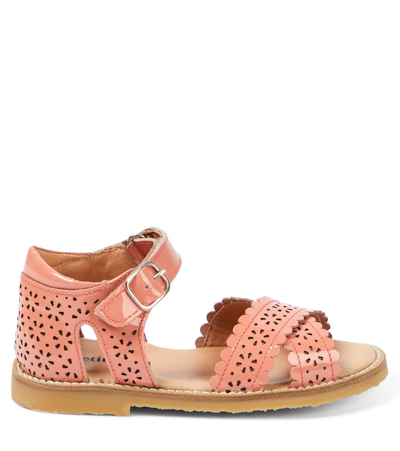 Petit Nord Crossover Scallop Flower Leather Sandals In Orange